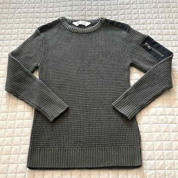 ⬛️ EUC - H&M Boys Gray Sweater - Picture 1 of 7